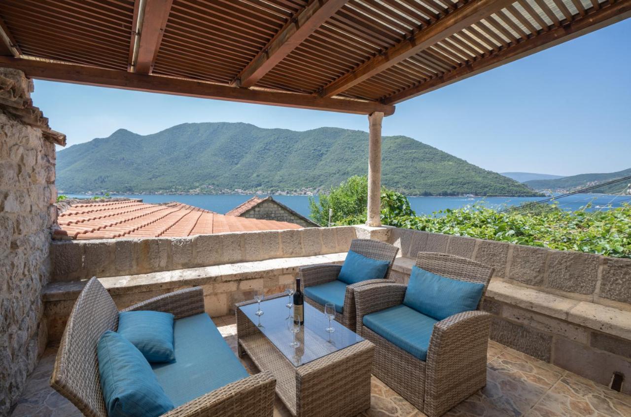 Apartments Franovic Perast Exterior photo
